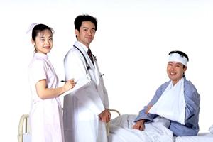 一本15万円、追加料金なしのインプラント